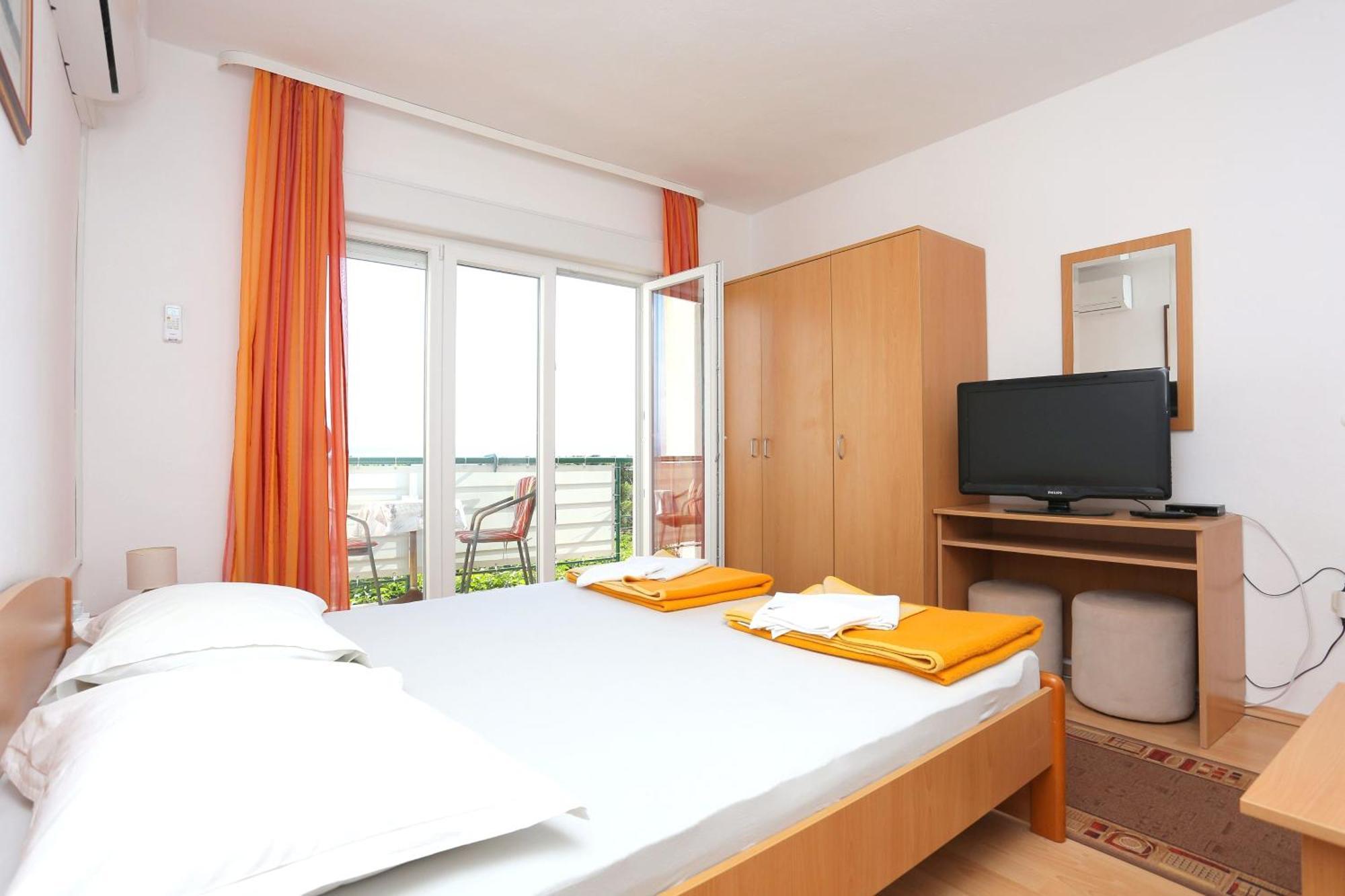 Apartments And Rooms With Parking Space Tucepi, Makarska - 5263 חדר תמונה