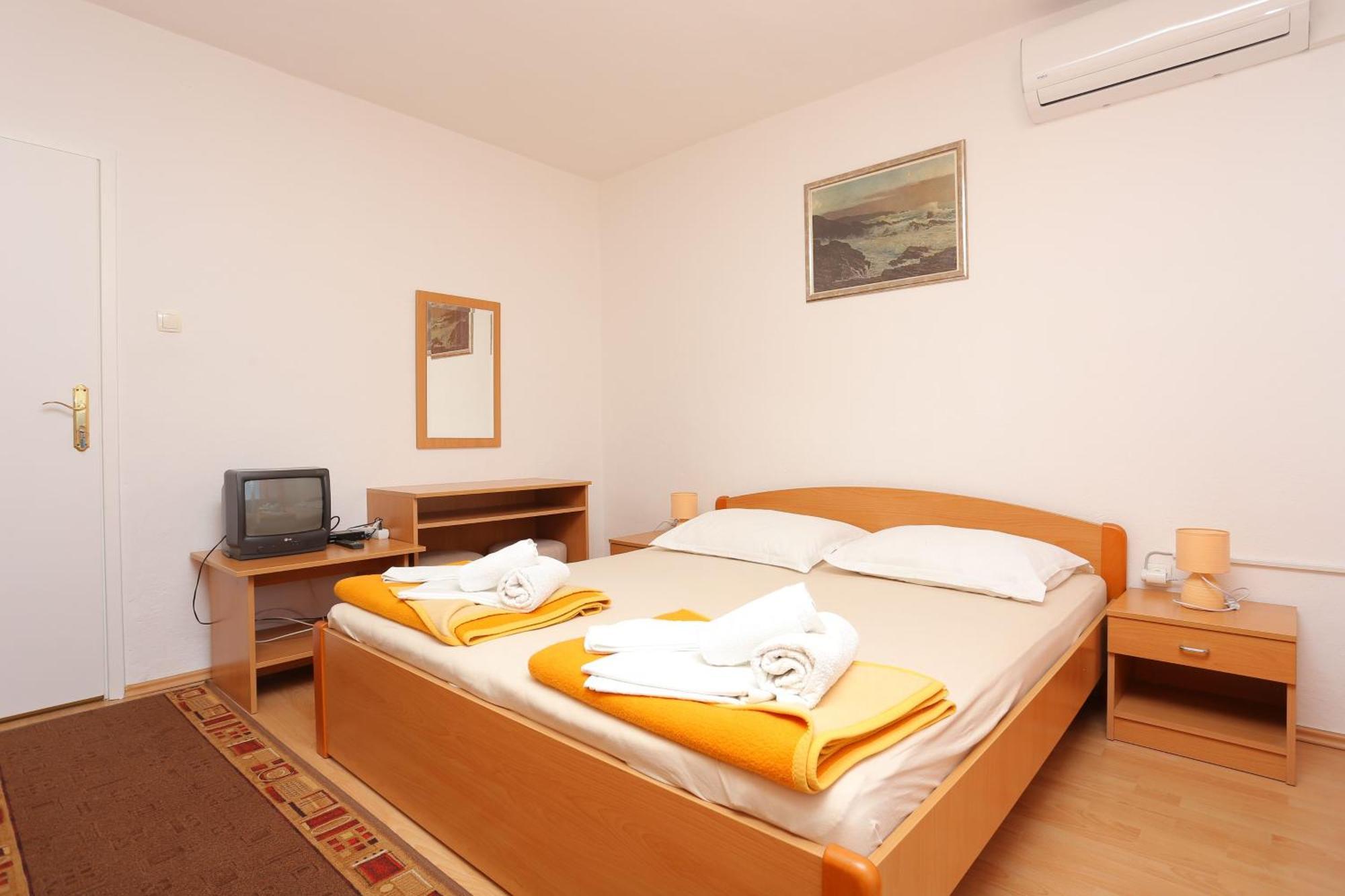 Apartments And Rooms With Parking Space Tucepi, Makarska - 5263 חדר תמונה